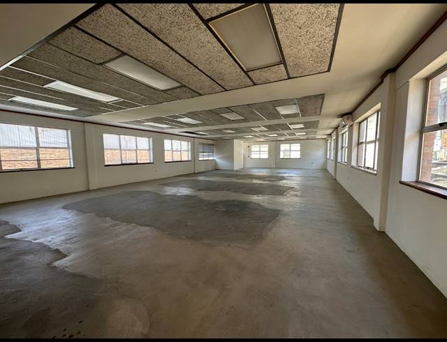 248M² OFFICE TO LET IN PAARDEN EILAND